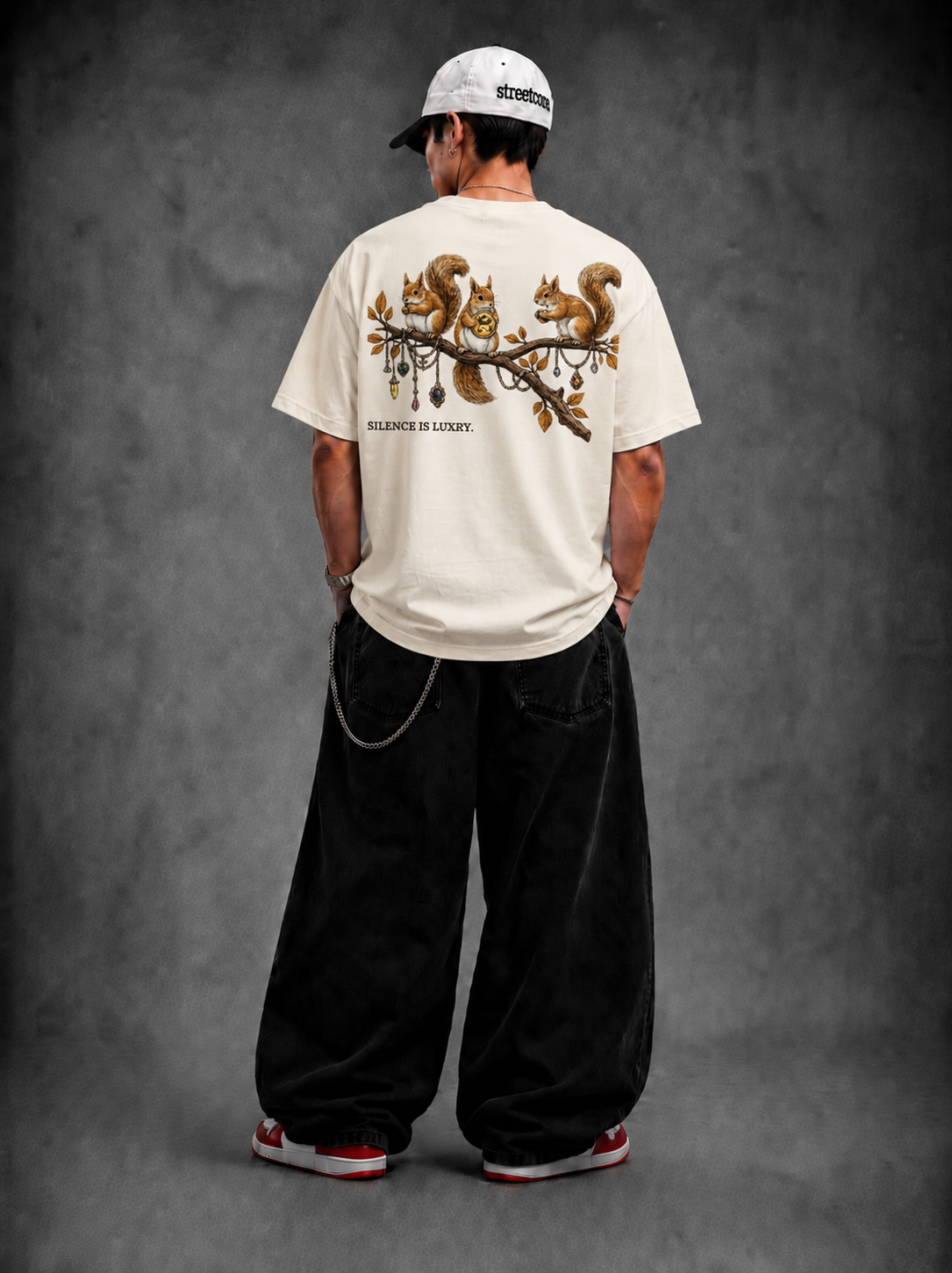 LUXORA T SHIRT